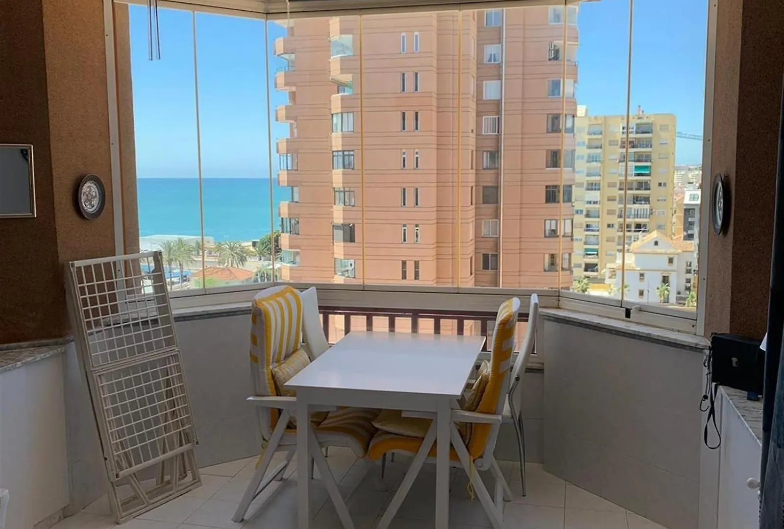 פואנגירולה Las Palmeras Marina View 0*,  ספרד